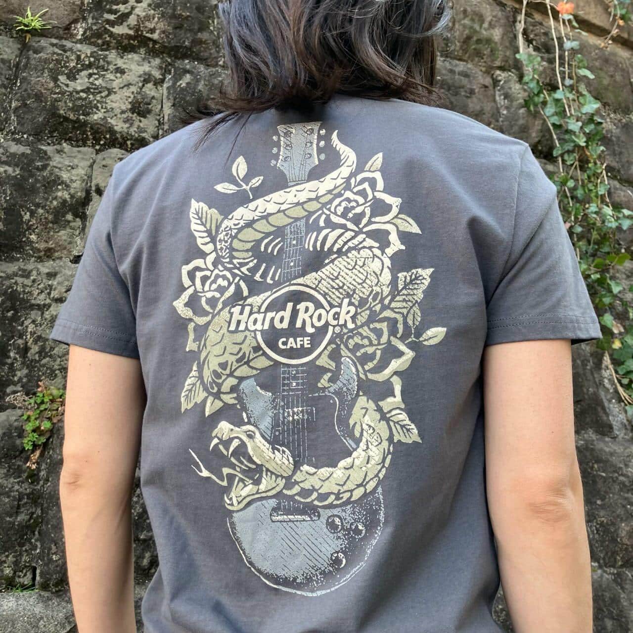 🎸SNAKE GUITAR T-shirt🐍　　　　　　　　　　