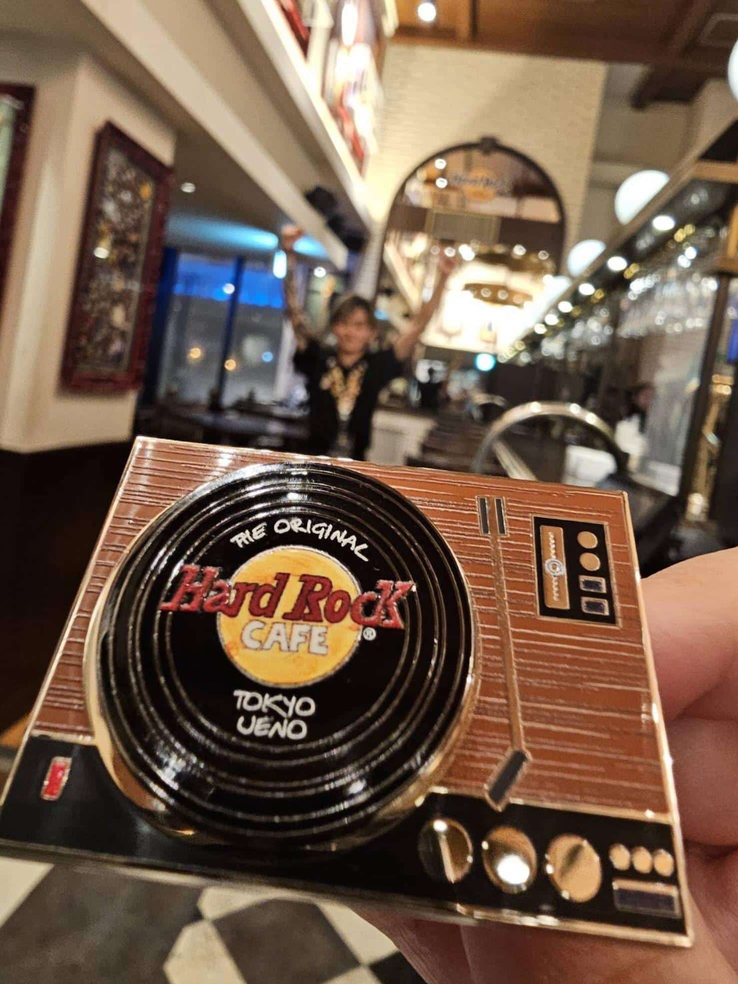 🎵55th Birthday Record Player PIN🎵 ハードロックカフェ55周年を記念したレコードプレ…