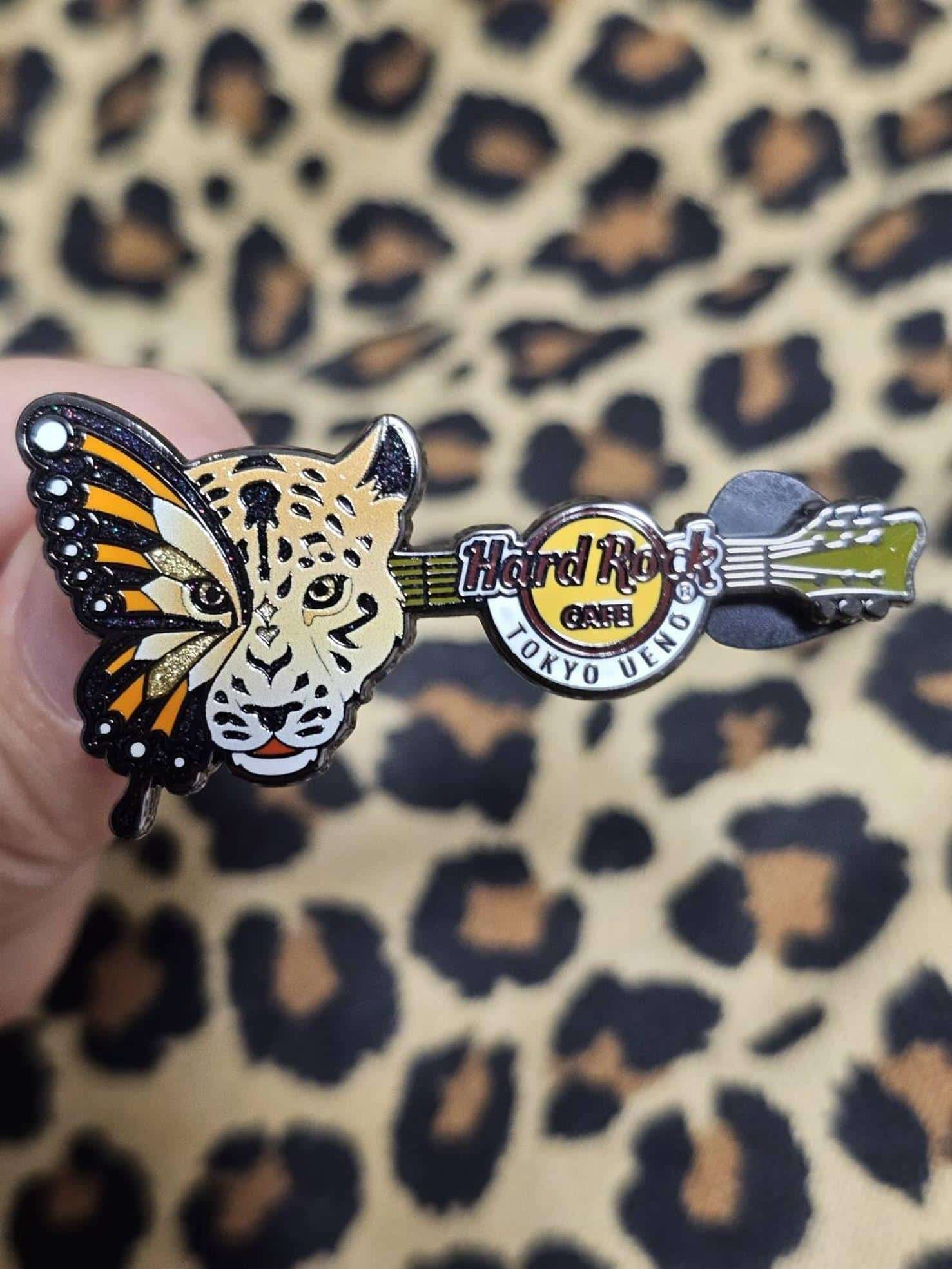 🐆LEOPARD BUTTERFLY PIN🦋