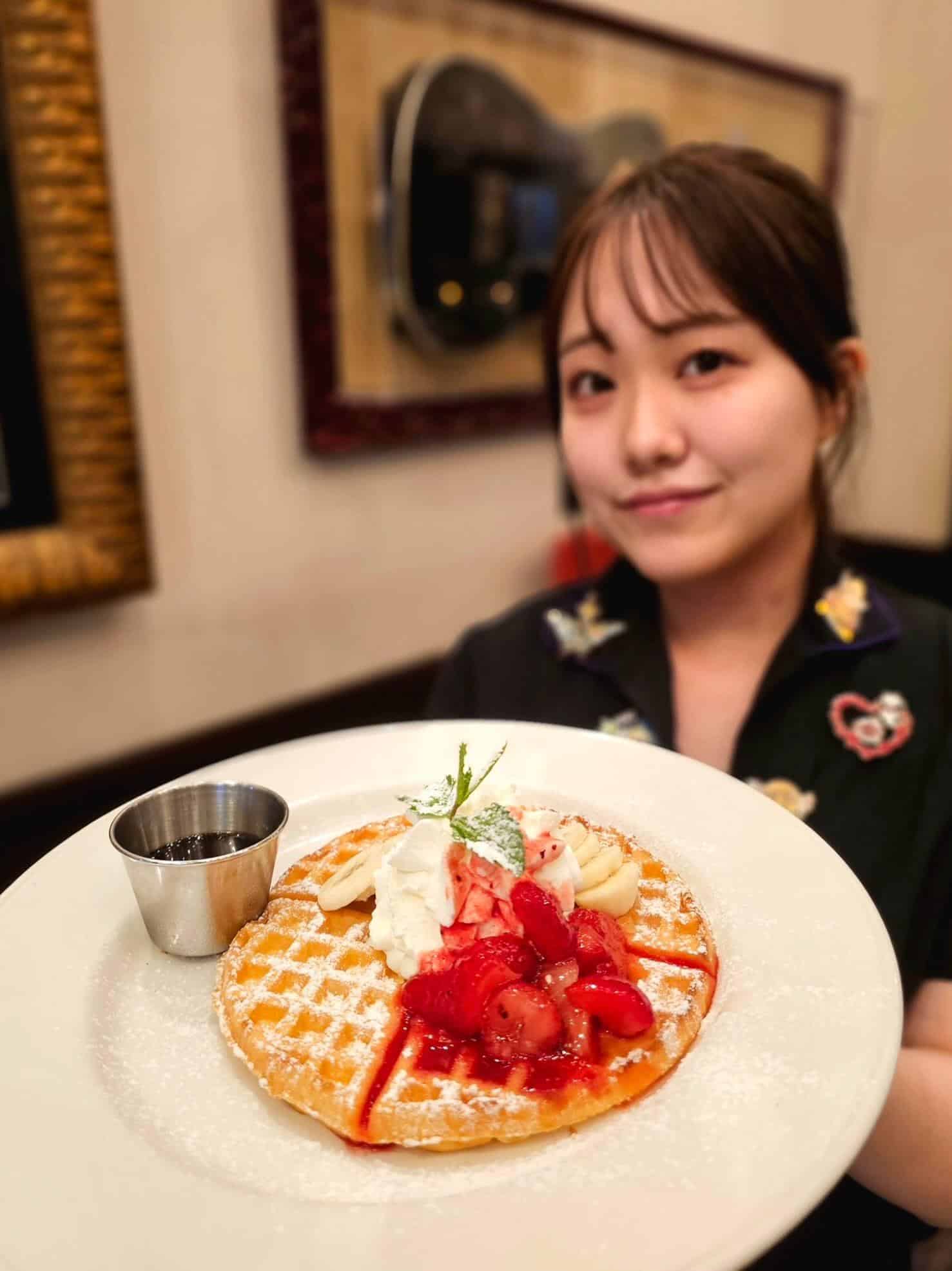 🧇STRAWBERRY BANANA WAFFLE🧇　