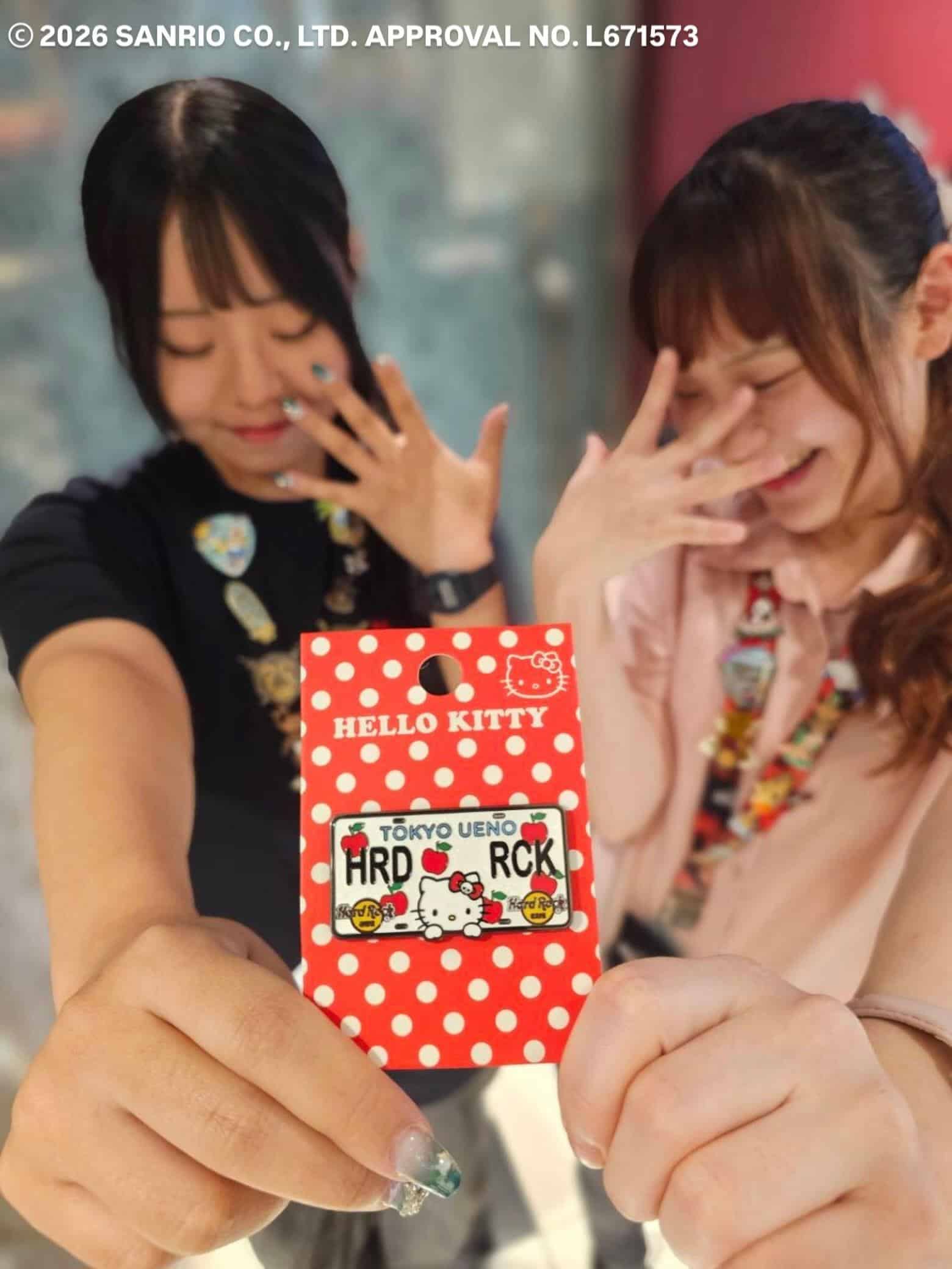 🍎Hello Kitty × Hard Rock Cafe Tokyo Ueno🍎